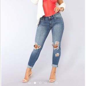 FashionNova Distressed Jeans in Medium Blue